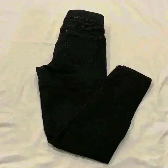 Old Navy Super Skinny Jeans - Picture 6 of 6